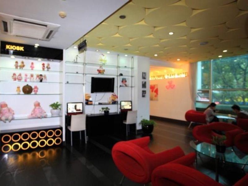 Guangzhou Colorful Days Hotel ภายนอก รูปภาพ