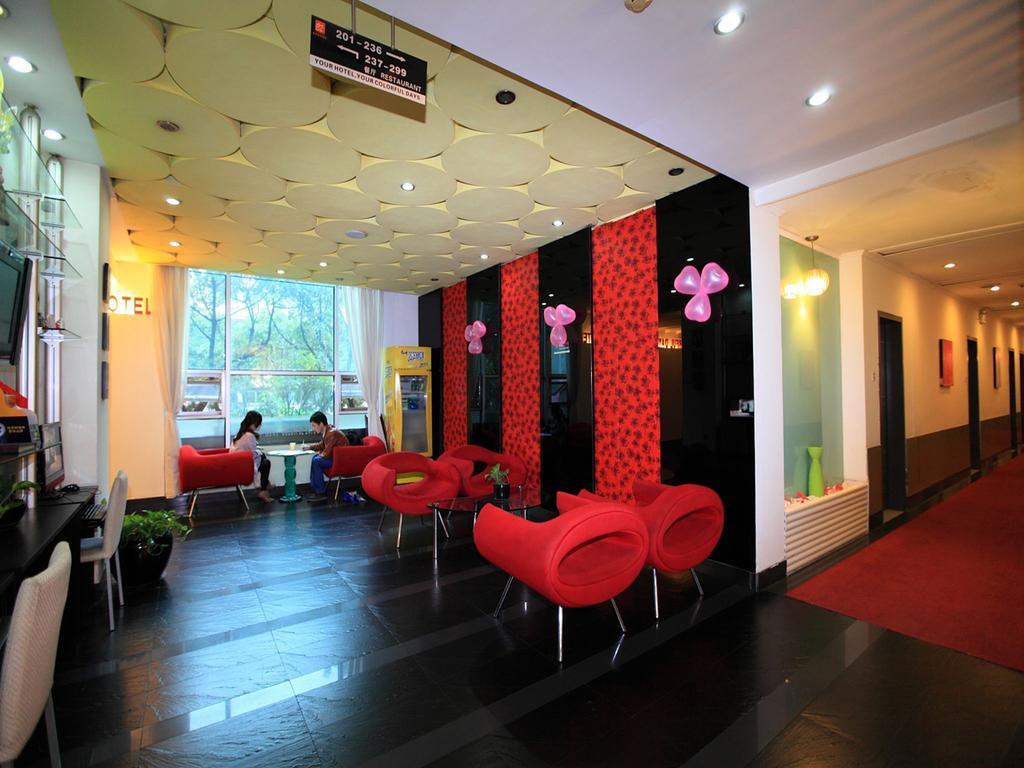 Guangzhou Colorful Days Hotel ภายนอก รูปภาพ